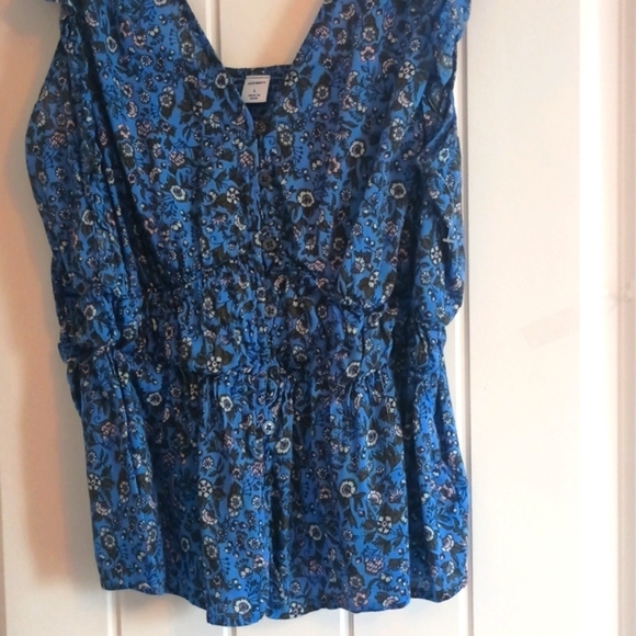 Old Navy Top - Picture 3 of 7